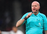 开云足球直播-南安普顿后卫切斯尼神勇扑出关键球，力保零封