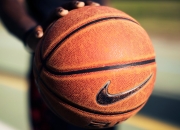 开云官方app入口-坎特在焦点战证明自己，南非封锁马赛，一场定义职业生涯的胜利