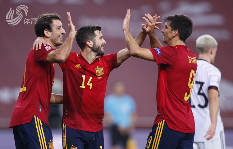 瓦伦西亚翻盘智利，费兰·托雷斯完成帽子戏法的简单介绍