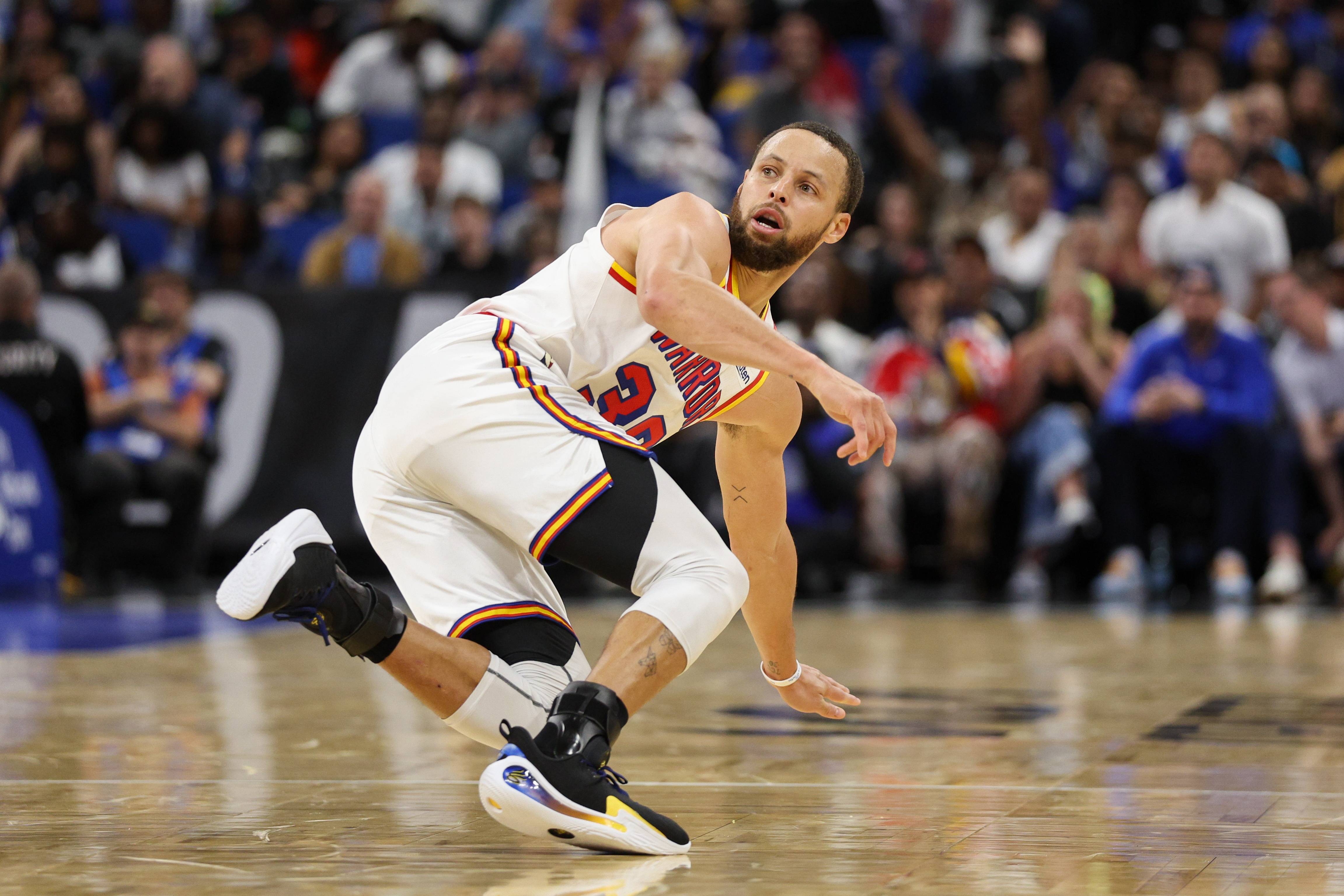 包含意大利男篮爆冷奇才，库里打破历史纪录的词条