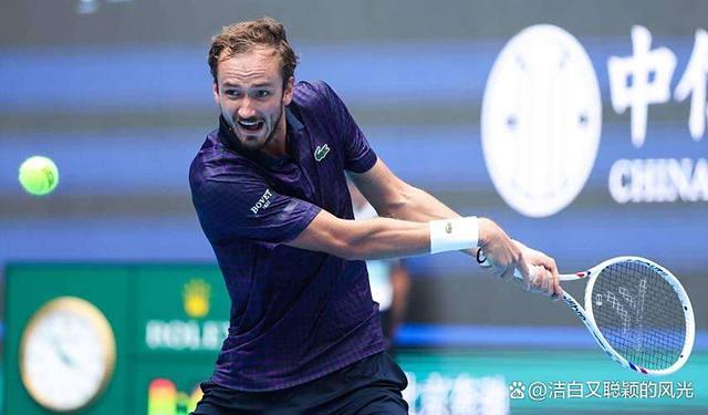 日本网球队血洗美国网球队，梅德韦杰夫统治全场的简单介绍