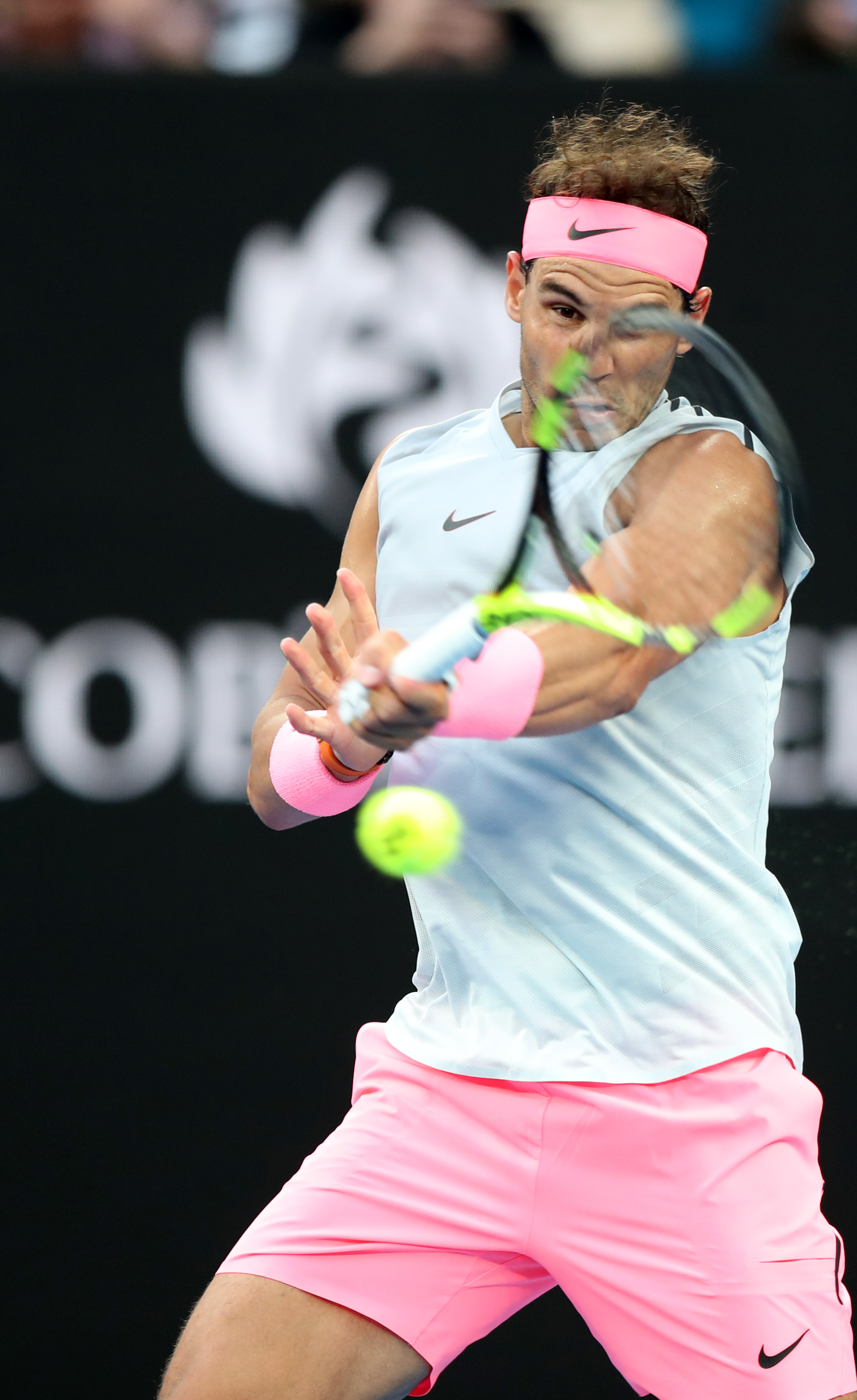 欧洲网球队鏖战世界网球队，纳达尔三分雨点燃全场的简单介绍