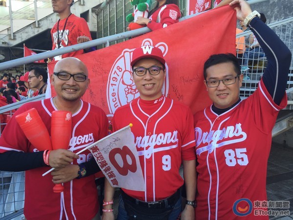 红蓝大战再现，谁能占据先机？的简单介绍