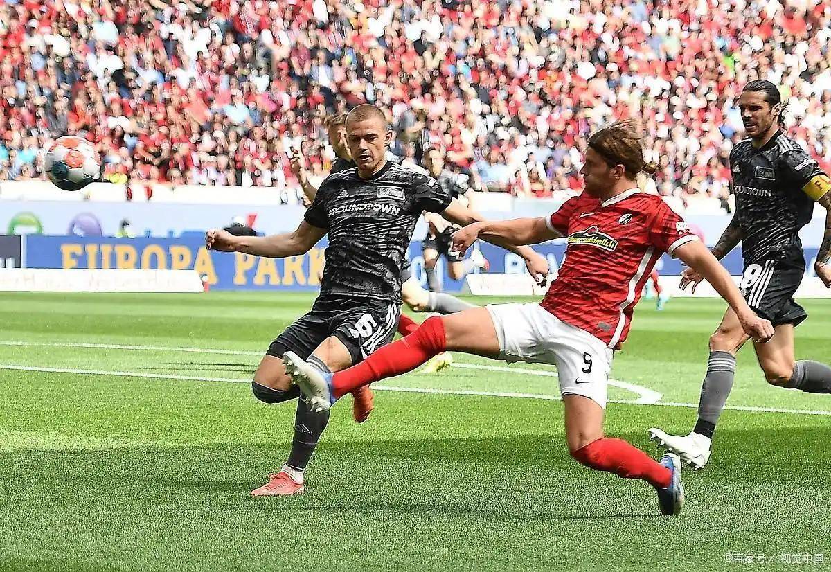 弗赖堡队员助阵取胜，实现连胜