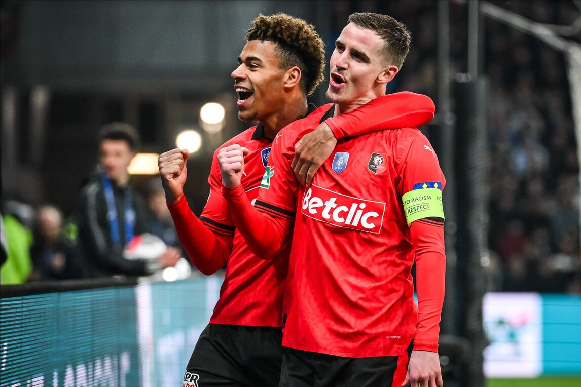 包含雷恩球员获得法国联赛最佳进球奖的词条