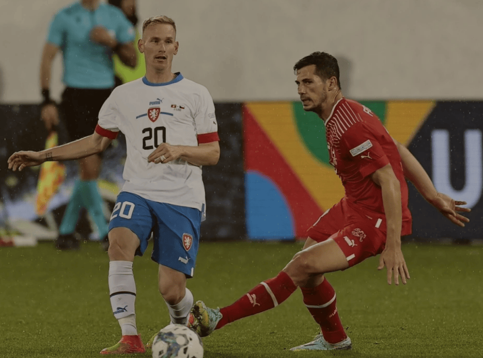 关于英格兰淘汰捷克，展现霸气！的信息