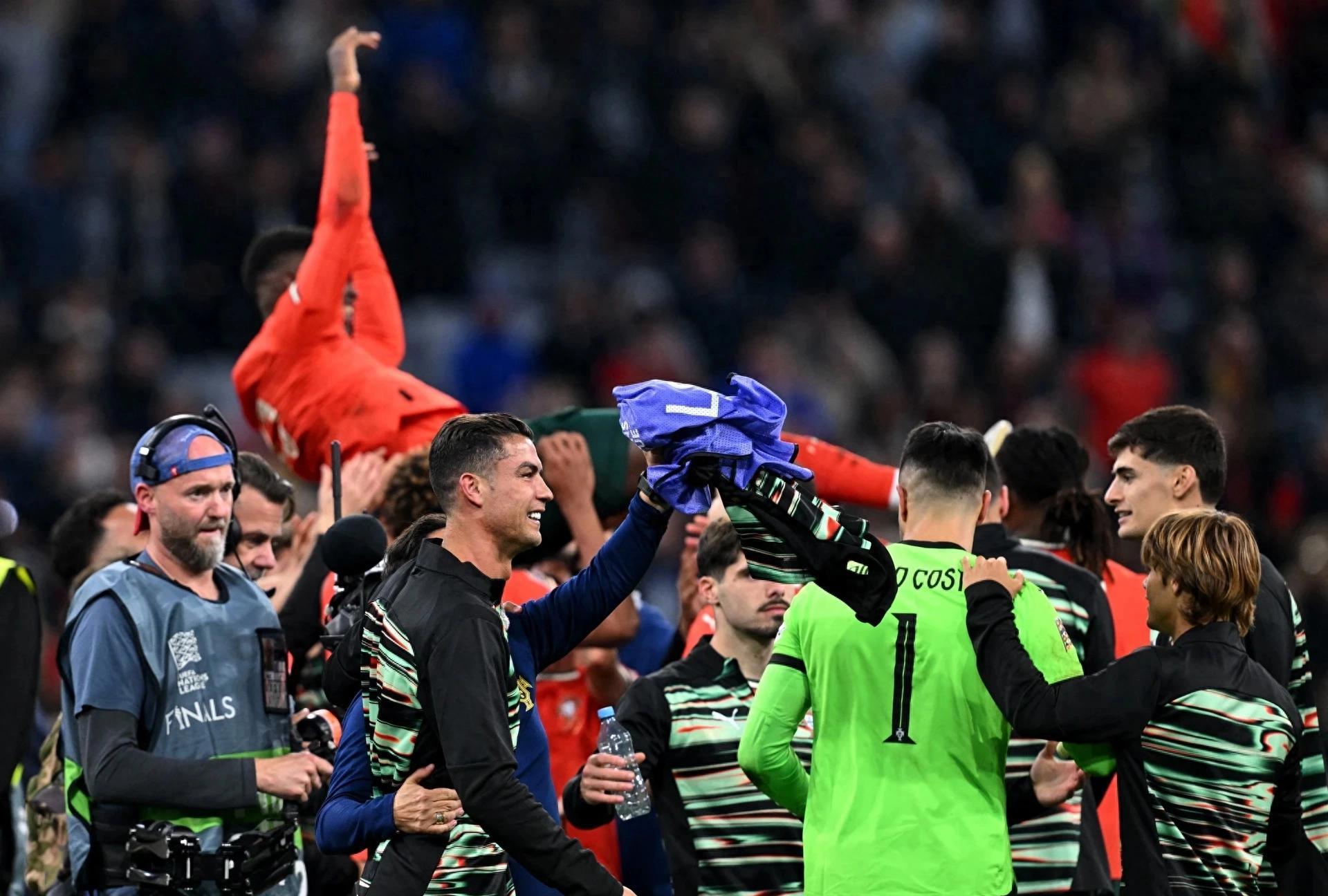 德国逆袭淘汰葡萄牙，进军半决赛巅峰的简单介绍