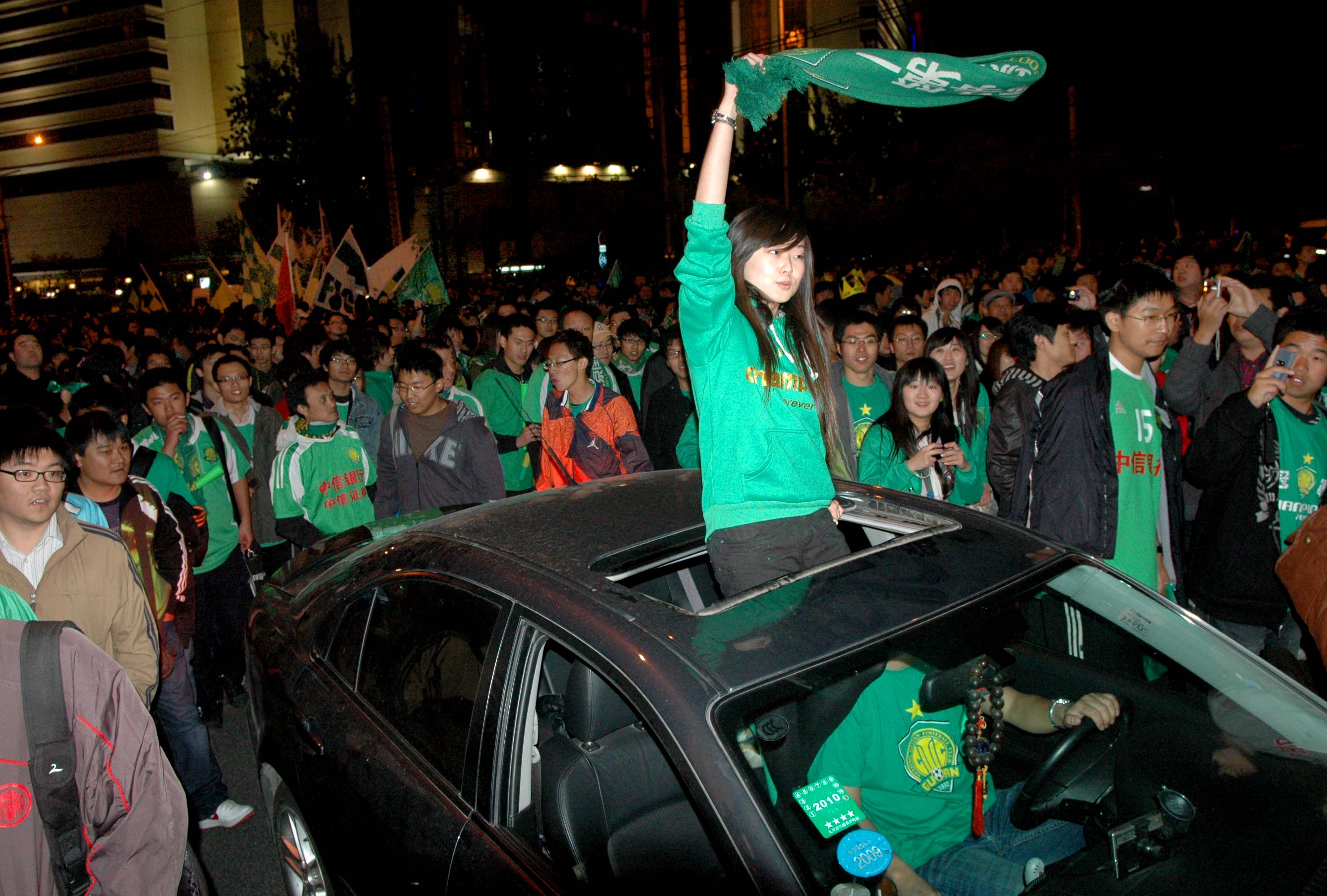 关于京城国安挑战韩国水原三星，高潮迭起的信息