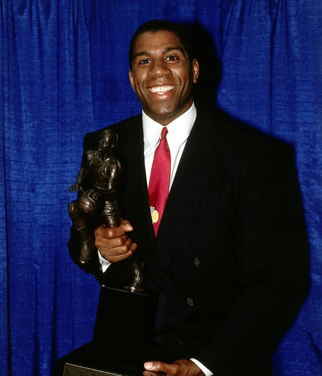 包含阿贾克斯憾失晋级，只能等待下赛季再战的词条