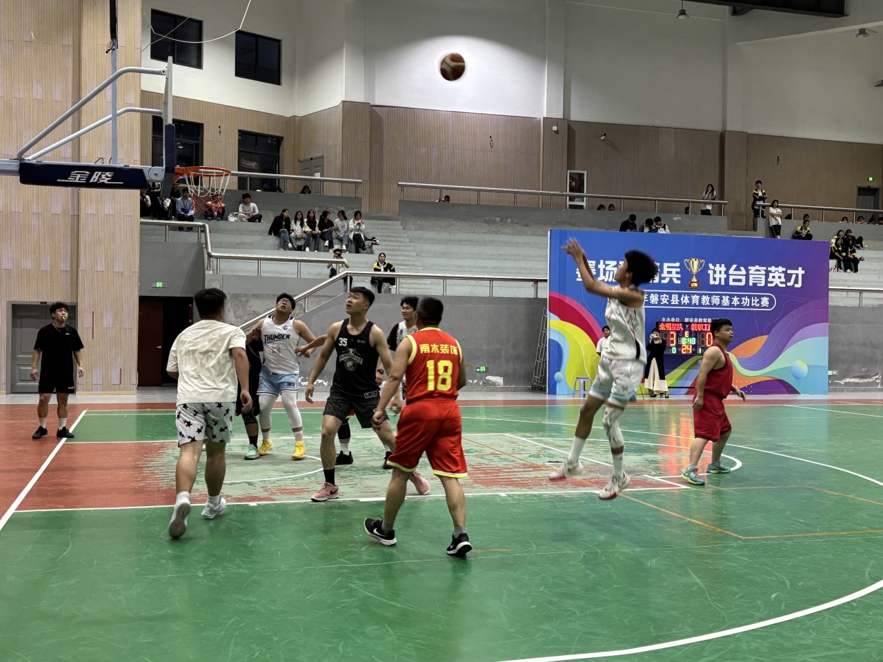 篮球明星举办篮球技巧展示活动的简单介绍 篮球明星举办篮球技巧展示活动的简单介绍