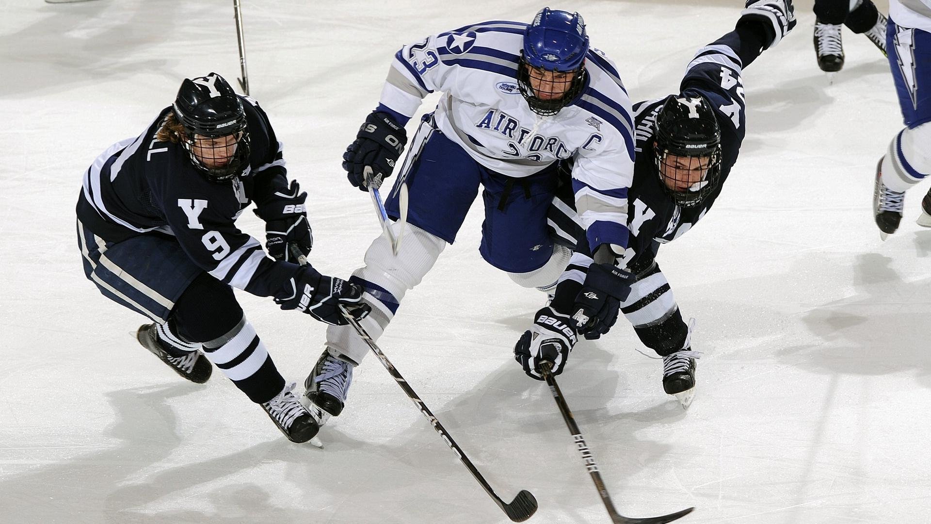 范弗利特爆发破冰，76人战术铁幕窒息黄蜂